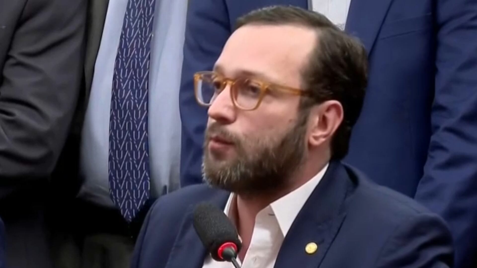 'Mobilizaremos o povo a voltar para as ruas', diz oposição em apoio a Bolsonaro