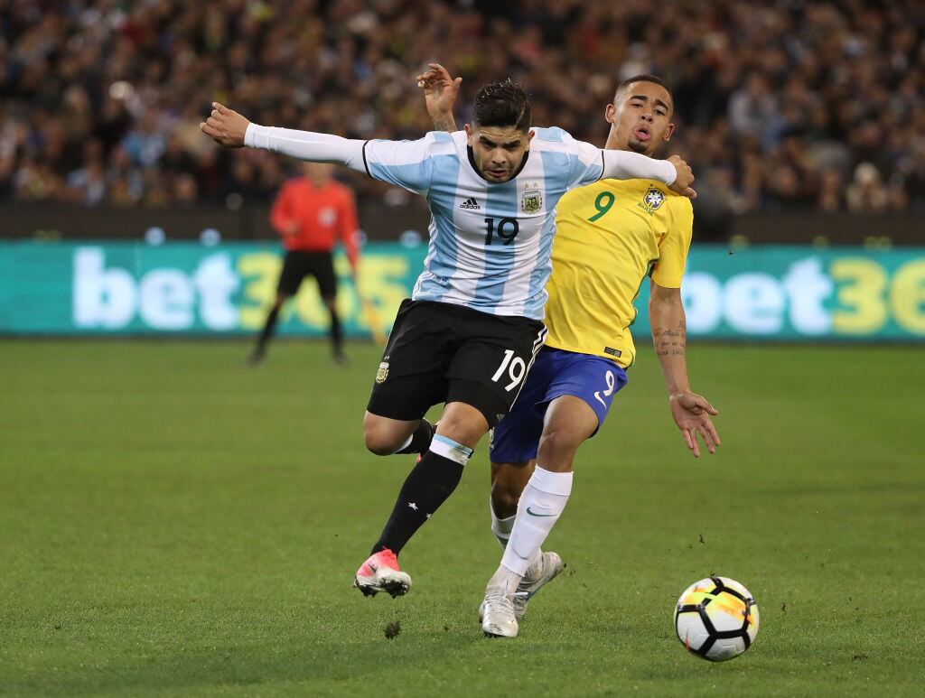 Meio-campista, Éver Banega está de volta ao Sevilla. Aos 29 anos,  foi comprado junto à Inter de Milão por 9 milhões de euros (R$ 33,1 milhões) 