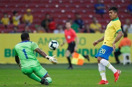 Atacante Roberto Firmino vale R$ 615 milhões