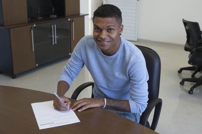 Bruno Paulo assinou com o Corinthians em maio de 2016