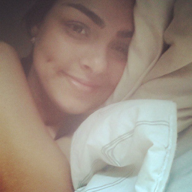 Quando está sozinha, Andressa Soares também adora postar fotos deitada na cama. Pelo jeito, ela é do tipo que não suporta despertador. Confira também: Melancia volta para o Rio de Janeiro de busão