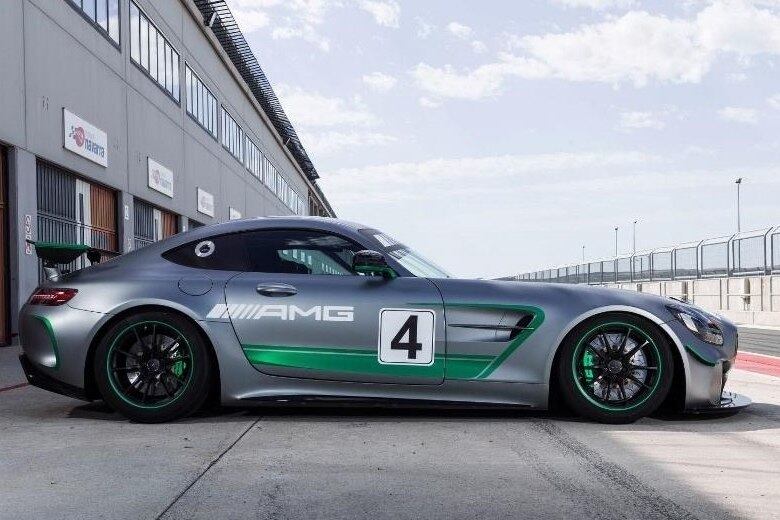 Mercedes AMG GT4