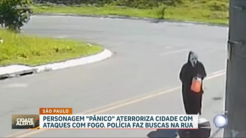 Suspeito utiliza roupas do filme ‘Pânico’ para colocar fogo em moto no interior de São Paulo