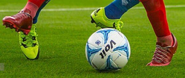 Em
2011, com pouco menos de quatro anos de existência, a equipe chegou à primeira divisão e, já no ano seguinte, conquistou seu
primeiro título nacional. Hoje em dia, além de referência no futebol do seu país, o time é um exemplo para seus torcedores por conta da medida adotada com seus jogadores. Já pensou se a moda pega?