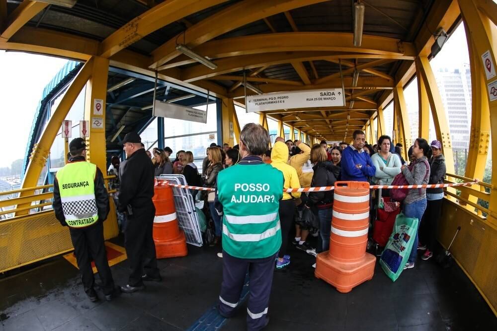 Ainda de acordo com a prefeitura, trata-se de uma relação privada entre empresários e empregados