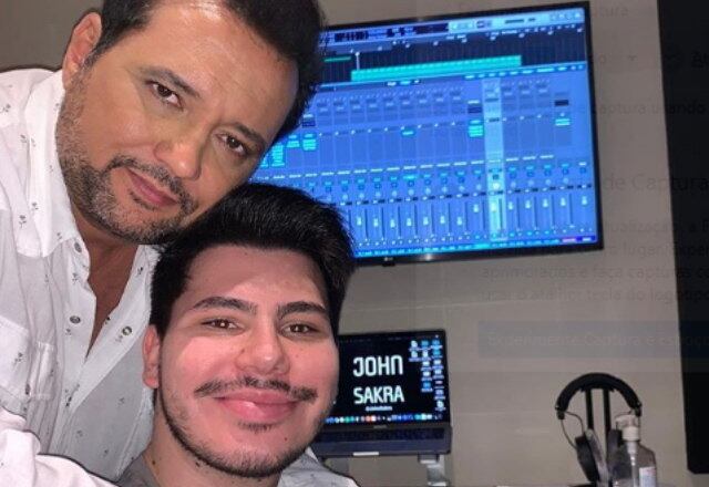 4. Incentivo ao filho

Seu filho, John Sakra, tem 20 anos e é DJ e produtor musical. Geraldo não poupa elogios ao jovem e o incentiva em sua carreira: "As pessoas são tocadas pelo amor da música", declarou.