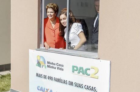 Presidente participou de cerimônia de entrega de casas na região metropolitana de Vitória (ES)