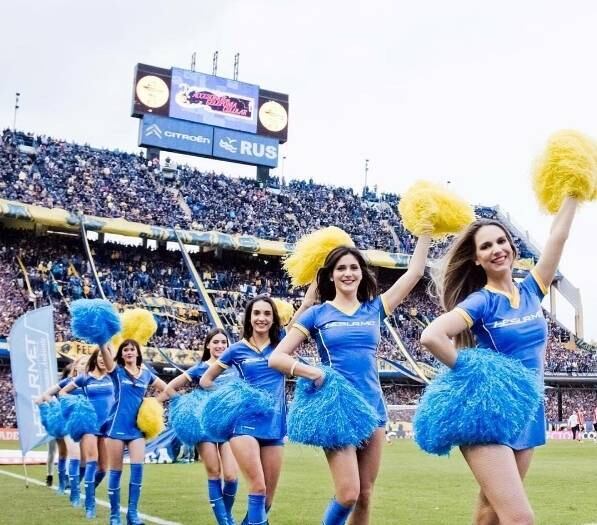 Trata-se de Las Boquitas, o time de animadoras do Boca
Juniors