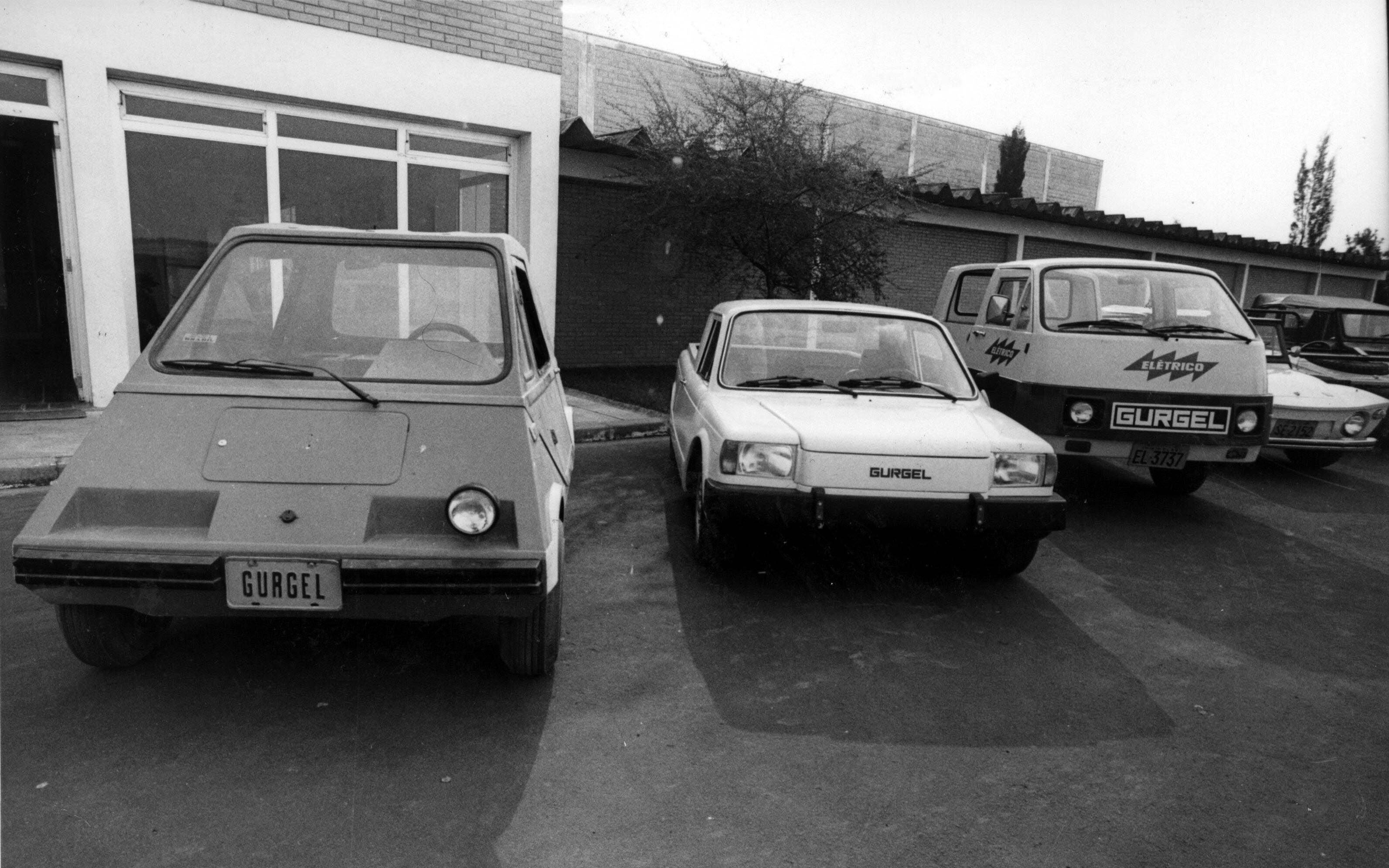 Gurgel: o sonho de um carro 100% nacional foi o combustível usado pelo engenheiro João Amaral Gurgel para criar, em 1969, a fábrica de automóveis que levava o seu nome. Com cerca de 40 mil unidades vendidas, a Gurgel fabricou o primeiro modelo elétrico do País (Itaipu, em 1981) e foi perdendo espaço a partir dos anos 90, quando a isenção do IPI sobre carros com motor até 1.0 favoreceu as montadoras estrangeiras, que baixaram os preços e levou a Gurgel à falência, em 1996, com um rastro de R$ 280 milhões em dívidas