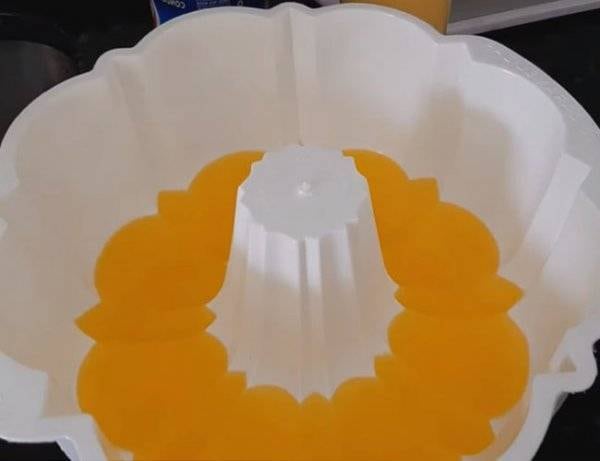 Gelatina Colorida em Camadas