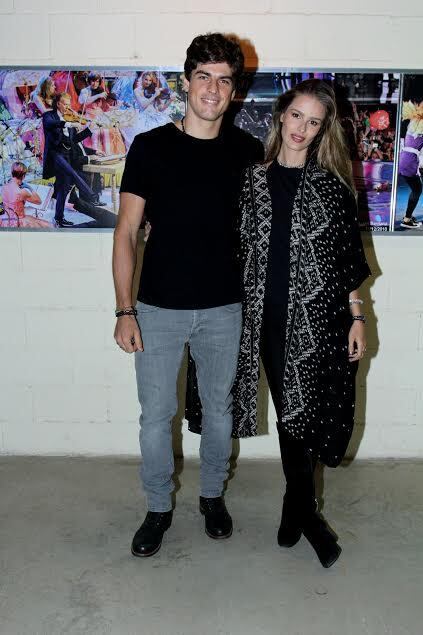 Os modelos Evandro Soldati e Yasmin Brunet foram juntos ao show