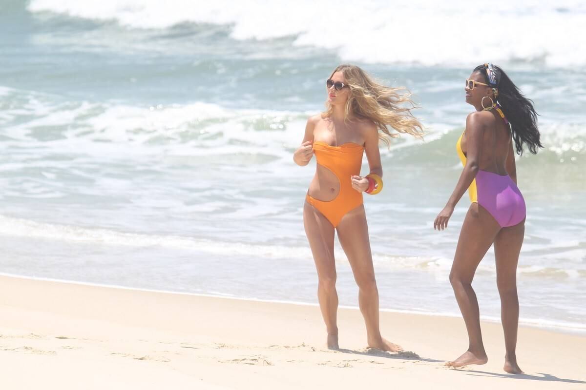 Fiorella Mattheis vira musa em clique musical de Diogo Nogueira