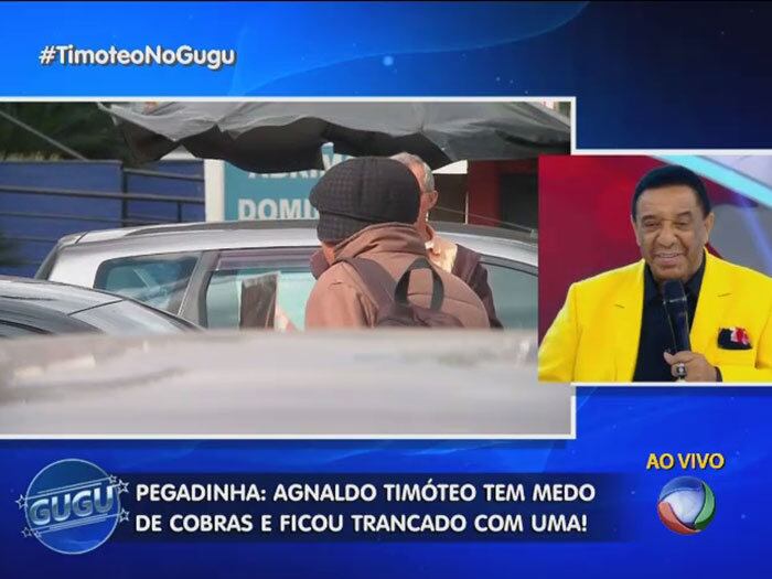 Como se não bastasse tanto assédio, ao sair do estabelecimento ele deu de cara com o vendedor dos CDs pirata. O ator chegou até a pedir autógrafo para Agnaldo

+ Quer assistir às íntegras do programa Gugu? Acesse R7 Play e veja quando e onde quiser!