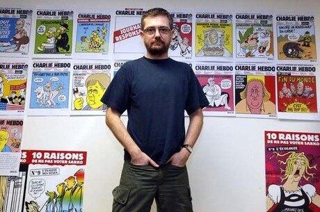 Há mais de 20 anos, capas e charges controversas do Charlie Hebdo causam revolta e polêmica
