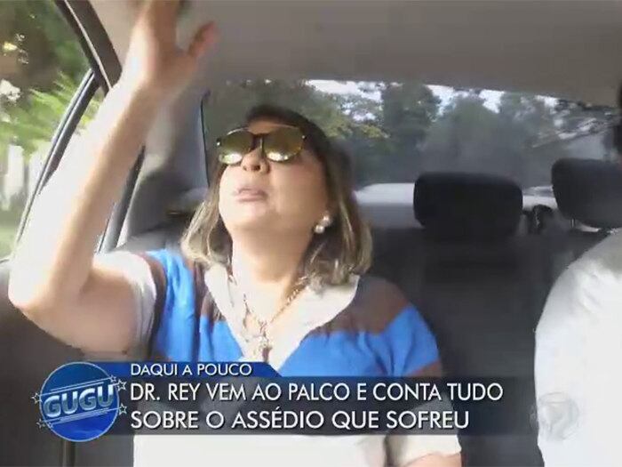 

Logo que entrou no táxi, Roberta soltou algumas piadas para
fazer amizade com o motorista

+ Gugu está no Facebook! Curta

+ Siga o perfil da atração no Twitter



