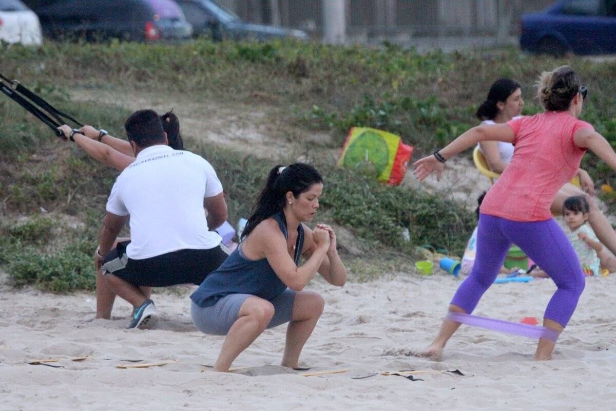 Fernanda Souza e Samara Felippo malhando juntas nesta segunda-feira (29), no Rio de Janeiro