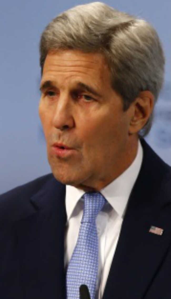 John Kerry é o mais alto representante da administração norte-americana a homenagear as vítimas do bombardeio