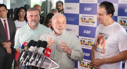 Lula visita Inep com o ministro Camilo Santana no dia do Enem