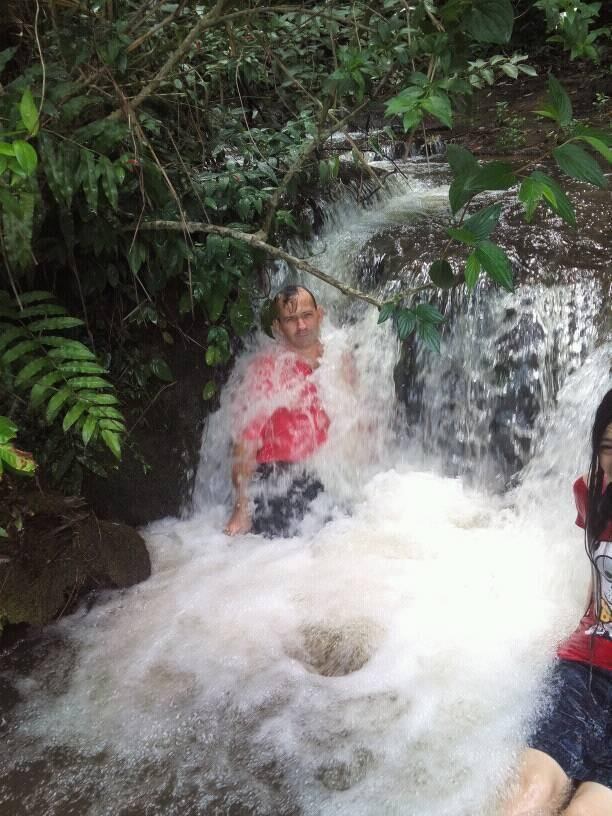 Já Newton foi localizado apenas na segunda-feira (15). Quando
foi encontrado, Newton ainda usava os óculos e estava com calça jeans e
camiseta polo