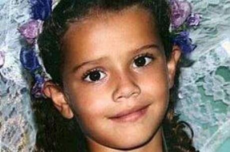 Íris Cardoso foi encontrada morta com uma facada no peito