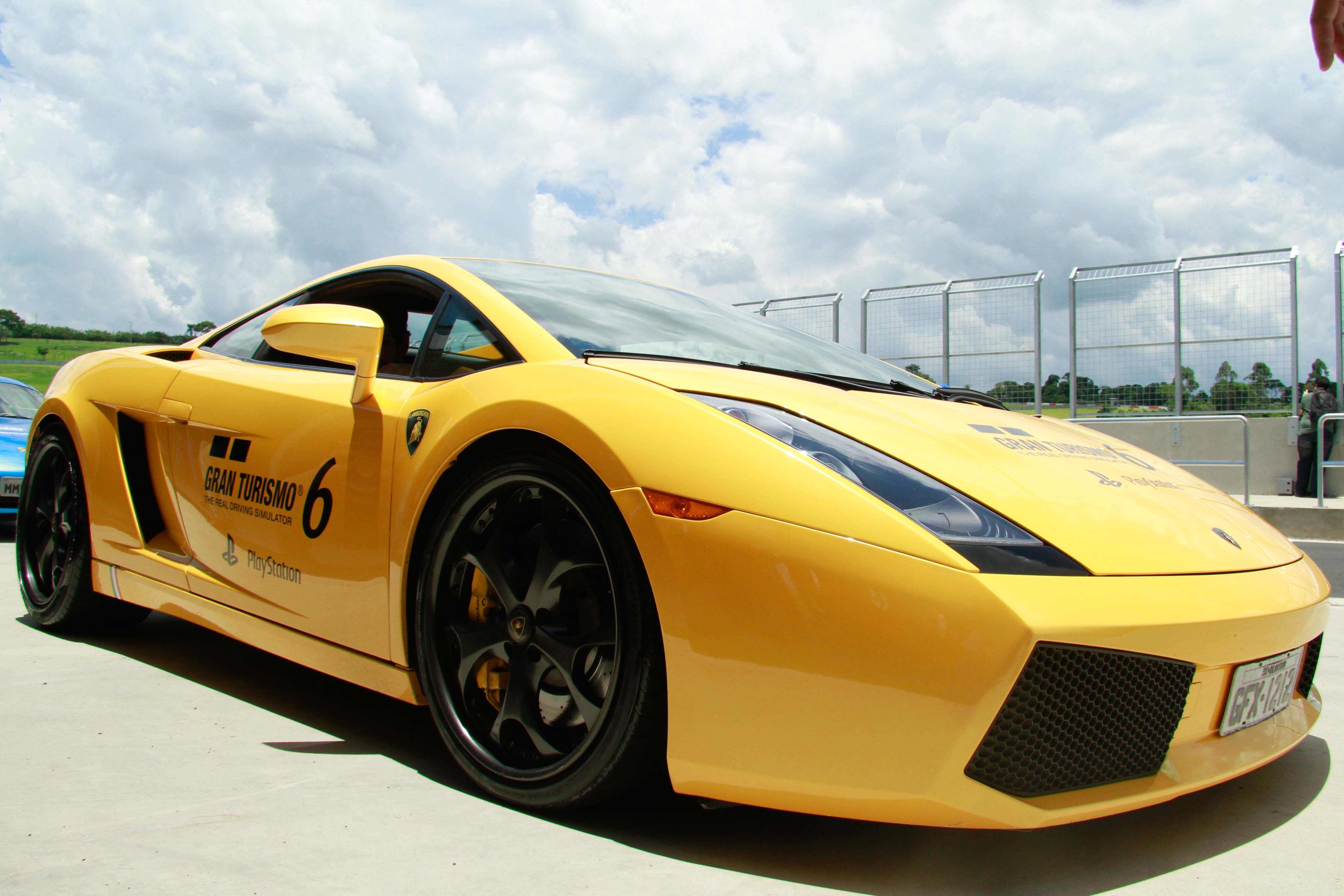 Veja mais fotos do evento de lançamento do Gran Turismo 6 a seguir