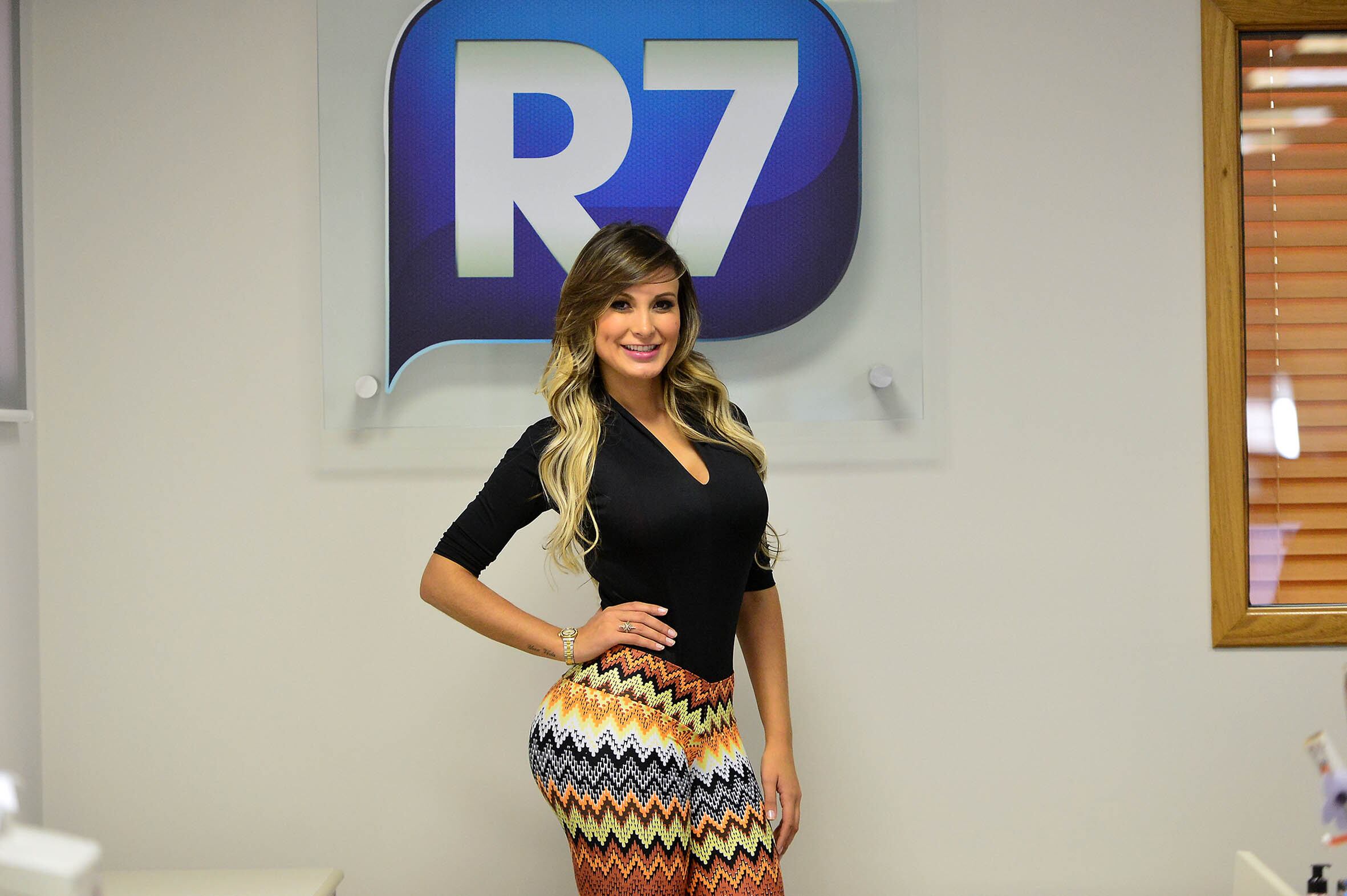 Andressa Urach fará faculdade de Jornalismo em 2014