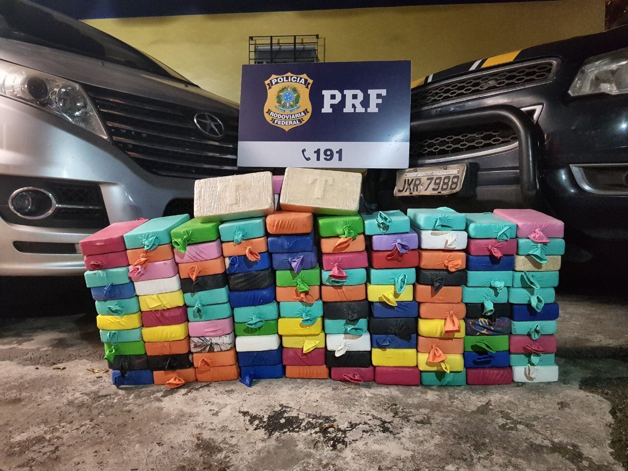 Carga seria levada para o Complexo da Penha