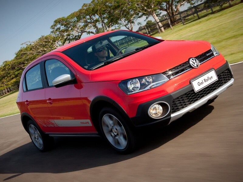 O Gol Rallye será oferecido apenas com motor 1.6 flex, de até 104 cv. De série o hatch virá com ABS, airbag duplo, direção hidráulica, trio elétrico, ar-condicionado e sensor de estacionamento como os principais equipamentos — sistema de som é opcional nesta versão

VEJA TAMBÉM

>> Utilitário chinês Lifan X60 chega "completão" ao Brasil por R$ 52.777
>> Novo Peugeot 308 fica mais leve e moderno para brigar com VW Golf e Hyundai i30

Quer saber tudo sobre carros: Acesse R7.com/carros
