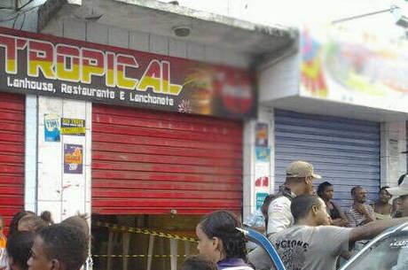 Corpos das vítimas ainda permanecem dentro do estabelecimento