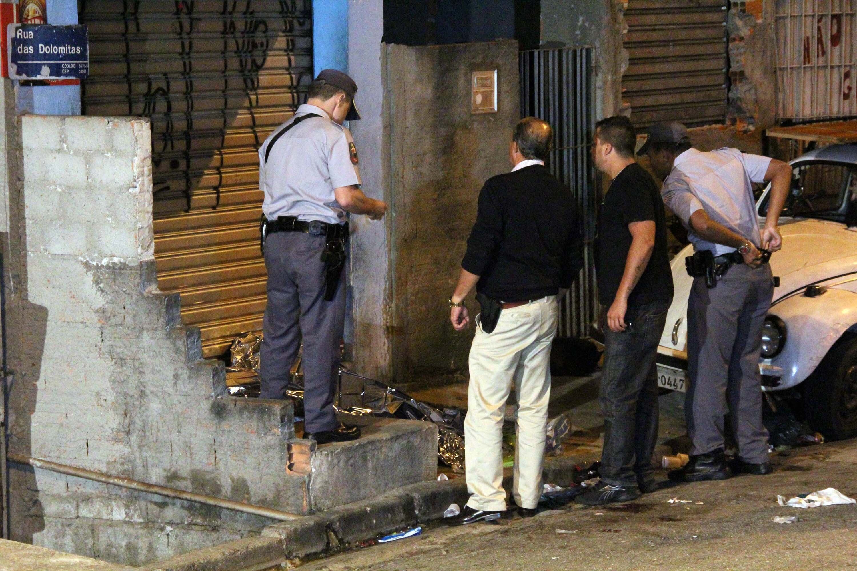 Três pessoas são baleadas na zona leste de SP nesta madrugada