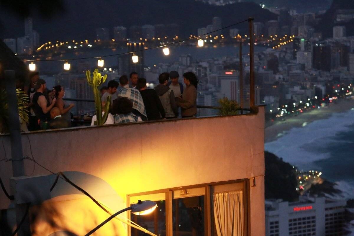 O restaurante tem uma vista privilegiada do Rio de Janeiro