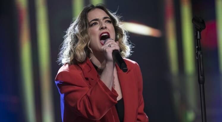 Ariane Villa Lobos conseguiu embalar todos os 100 jurados e garantir vaga na final. Dessa vez, a música escolhida foi It's A Man's Man's Man's World, de James Brown