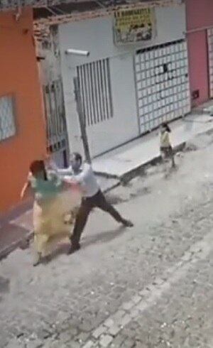 Câmera registrou homem estapeando mulher no RN