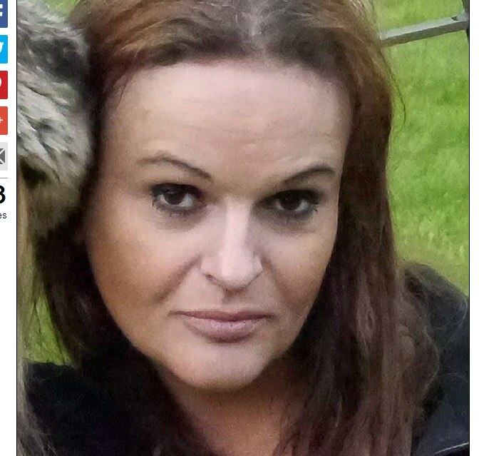 Seis semanas depois, o inchaço diminuiu, mas Tina diz que
seus braços e pernas ainda estão coçando.
— Não vale a pena, foi a experiência mais aterrorizante
da minha vida. Nunca mais quero passar por isso novamente