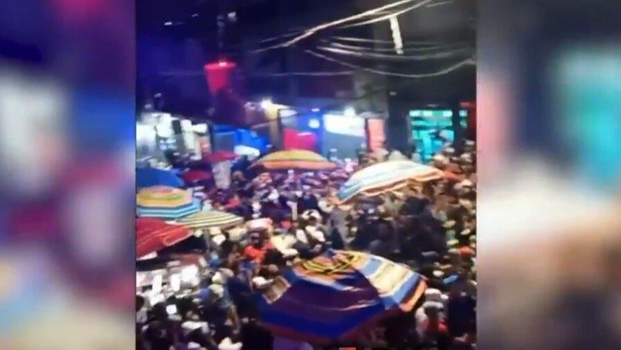 Pancadão em Paraisópolis, na zona sul de SP, durante a fase vermelha de combate à pandemia