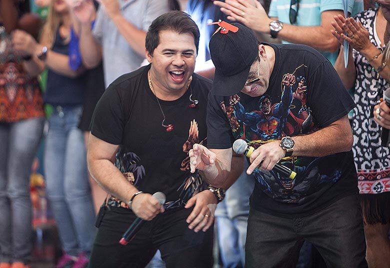 A atração da japa mais famosa do Brasil é neste sábado (23), às 20h30 e logo após o Jornal da Record

• Joelma explica como seria seu homem ideal: "Toda a panela tem sua tampa e a minha está por aí"
