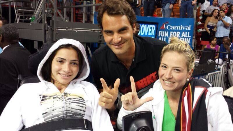 Ainda com mobilidade limitada e se tratando em Miami, Lais vem apresentando progressos significativos e tem socializado em alguns eventos, como quando se encontrou com o tenista Roger Federer. Recentemente ela falou sobre sua recuperação em uma entrevista clique aqui