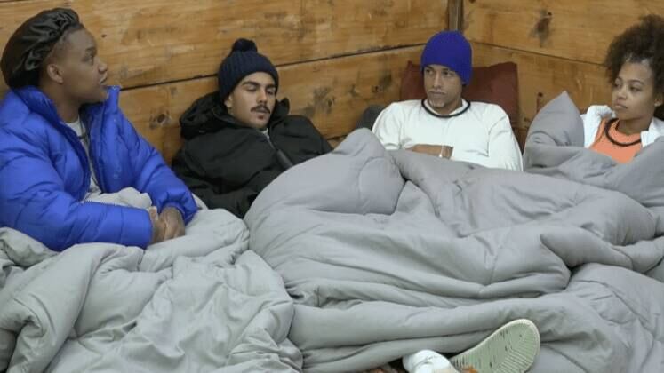 Não demorou muito até o peão encontrar sua turma de amigos. Junto com Laranjinha, Yuri, Lily, Nath, Sander e Tonzão, WL formou o Grupo dos Crias, que deu o que falar nas primeiras semanas por conta das estratégias de ataque. Chamado de "grupão" pelos adversários, justamente por receber o apoio de vários outros peões na sede, a panelinha foi de poderosa a sobrevivente na sede, mas sempre com a presença do influenciador 