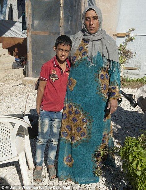 No Líbano, há atualmente 1,2 milhão de refugiados sírios, a maior parte deles dependendo da ajuda de agências humanitárias, já que não estão legalmente autorizados a trabalhar
