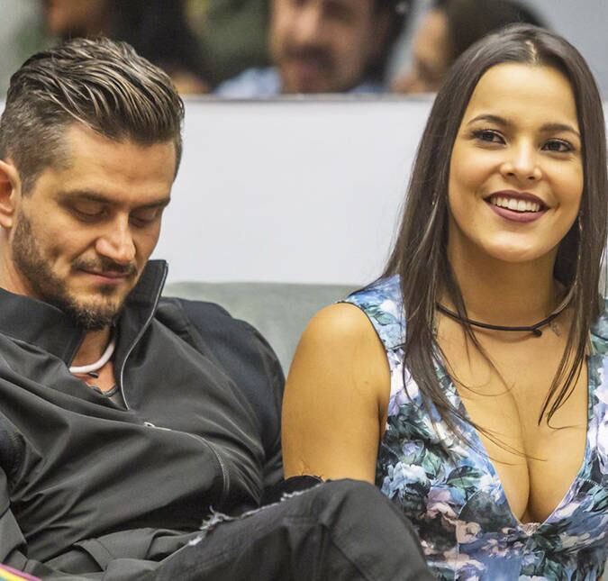 Marcos e Emilly tiveram um namoro conturbado