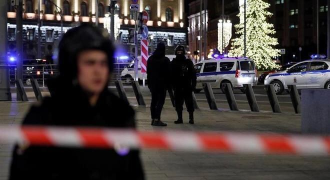 Sede do serviço secreto da Rússia em Moscou foi alvo de disparos nesta quinta-feira (19)