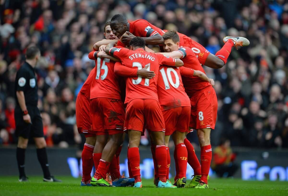 Liverpool não tomou conhecimento do Arsenal e goleou o rival