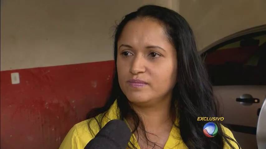 Katiuscia é dona do lava-rápido para onde foi levado o carro de Cristiano Araújo na véspera do acidente. Ela acredita que poderia ter evitado a morte do cantor e tem informações importantes que podem ajudar a solucionar o caso

+ Pele de frango pode, sim! Descubra o que é mito e verdade quando o assunto é colesterol

> No R7 Play você assiste a todas as matérias do Domingo Espetacular! Clique e experimente de graça!
