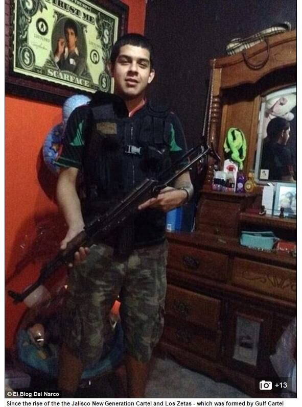 Os membros de um dos maiores cartéis de drogas do México não parecem contentes apenas em cometer crimes e permanecerem praticamente impunes. Eles têm que publicar fotos provocadoras na internet 