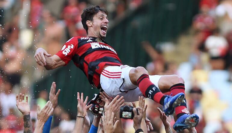 Ao final do jogo, Rodrigo e Filipe fizeram uma volta olímpica, receberam o carinho das arquibancadas e dos companheiros do clube