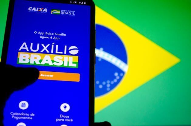 MP pediu ao TCU suspensão da concessão do crédito consignado do Auxílio Brasil