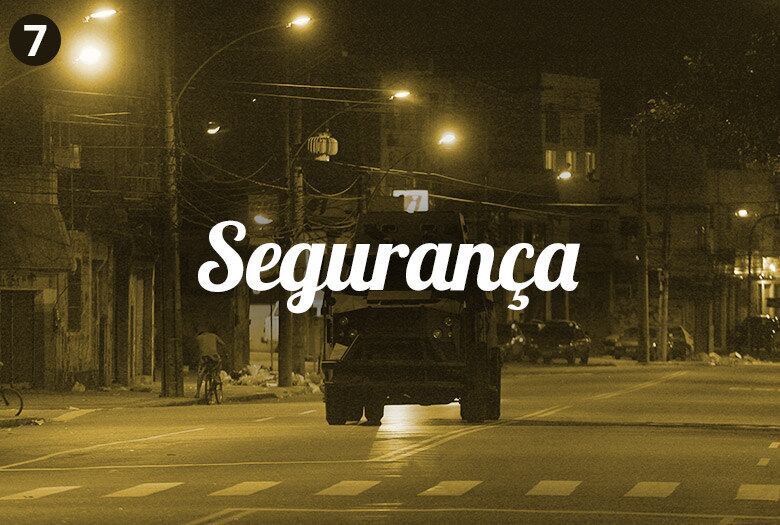 O
professor João Trajano Sento-Sé, do LAV (Laboratório de Análise da Violência da
Universidade do Estado do Rio de Janeiro), afirma que, em termos de segurança,
o problema mais grave do Rio é o alto número de homicídios.    
— Há um enorme montante de mortes causadas voluntariamente por arma de fogo no
País. Embora tenhamos vivido momentos piores, nossa taxa é ainda muito alta e
atinge sobretudo jovens pobres, moradores da periferia da cidade.



Para superar o problema, o professor afirma que o rio precisa, entre outras
medidas, implementar uma política agressiva de controle da circulação de armas.



— Uma parcela expressiva das armas usadas em homicídios no rio tem origem
legal. Há, na cidade, uma incidência considerável de armamento pesado, mas não
são essas armas que são usadas em assassinatos. Então, em primeiro lugar
precisa-se controlar esse arsenal de armas legais, que acabam passando para
ilegalidade

