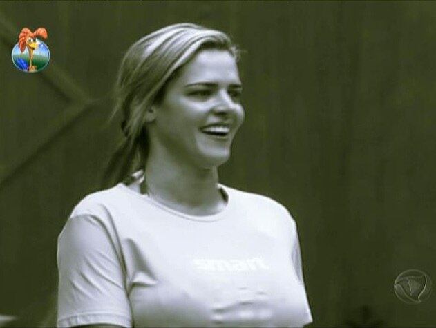 Um mês depois de o vídeo ter caído nas mãos dos parlamentares, Denise foi exonerada do cargo pelo senador