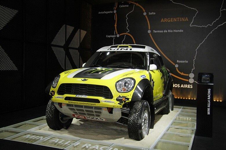 A versão de rali All4 Racing do utilitário MINI Countryman também está entre os destaques 

Saiba tudo sobre carros! Acesse www.r7.com/carros
