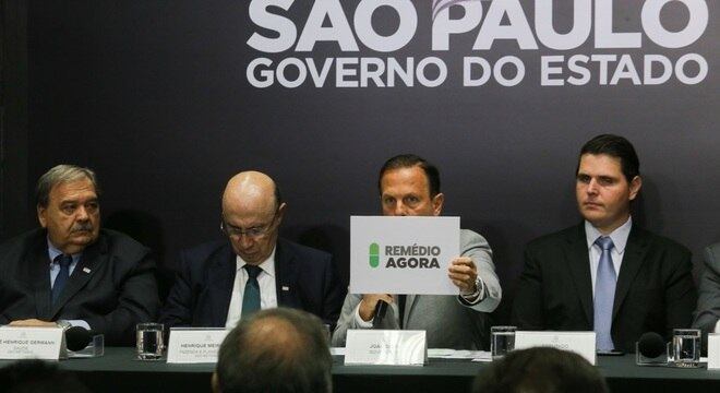 App que agenda retirada de medicamentos é lançado em SP